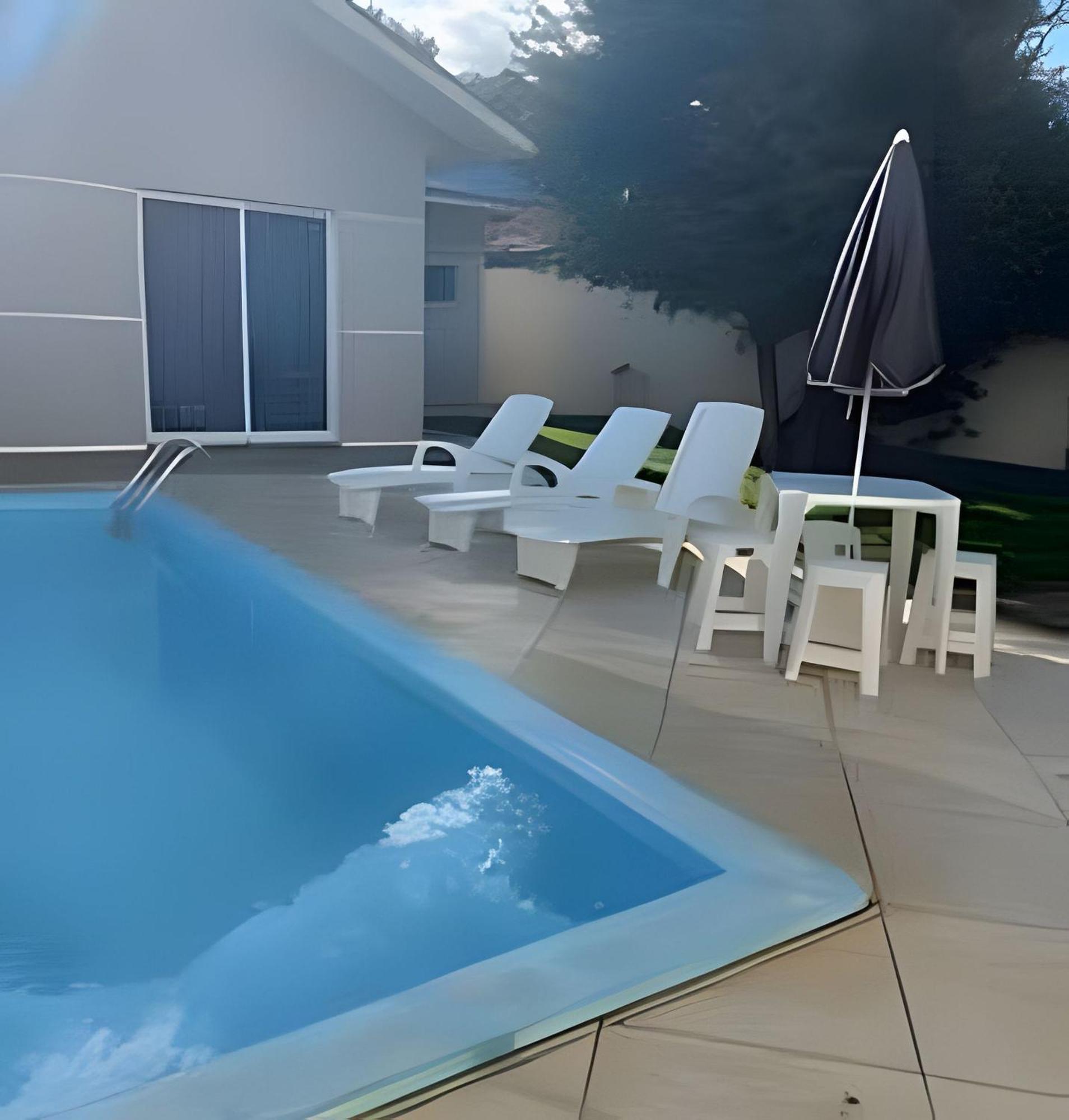 Sobrado Com 5 Suite 1 Quarto Piscina Churraqueira Ar Ate 20 Hospede Foz do Iguaçu Esterno foto